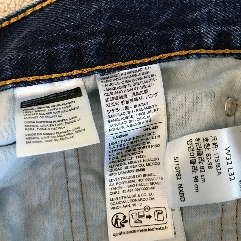 Levis 505 Jeans Mens 32x32 (32x30) Blue Regular Fit Straight Leg Dark Wash Denim